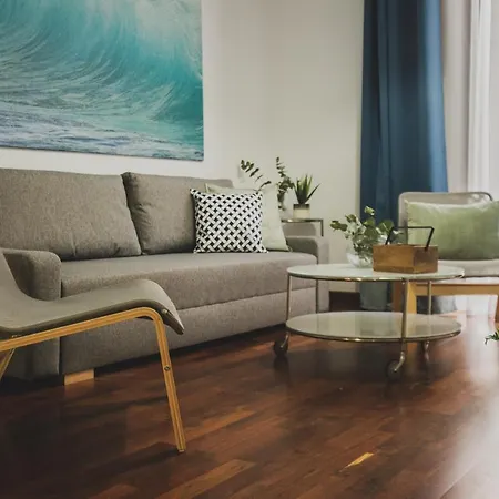 Apartamento Azz Torre De La Plata Sevilha