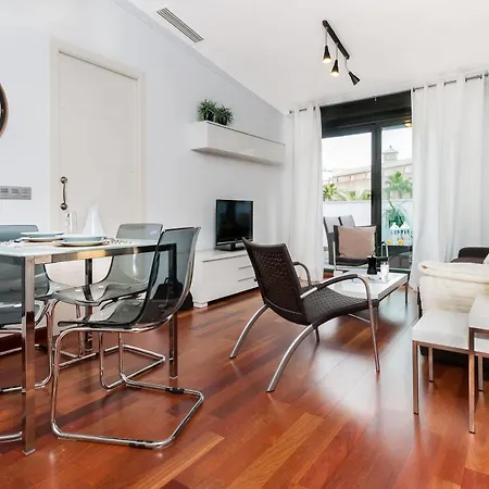 Apartman Azz Torre De La Plata Sevilla